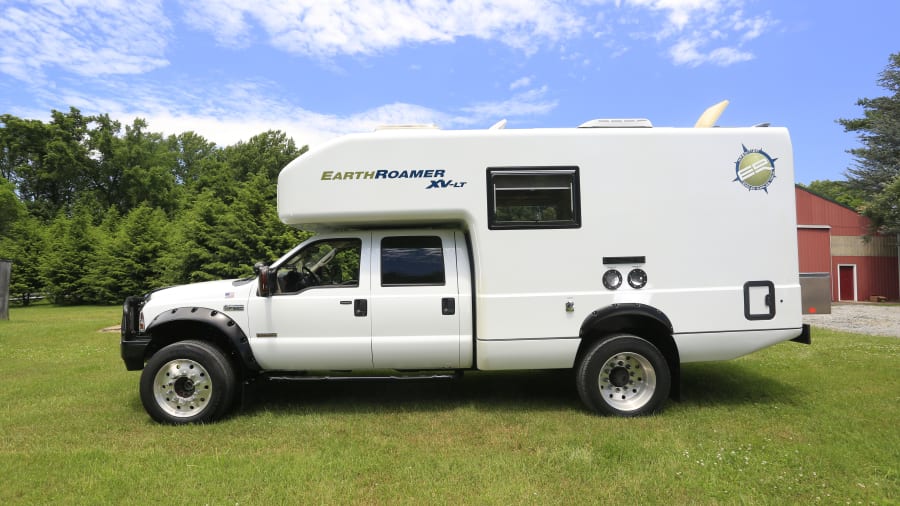 2007 Ford F550 Earthroamer XV-LT for sale at Harrisburg 2018 as