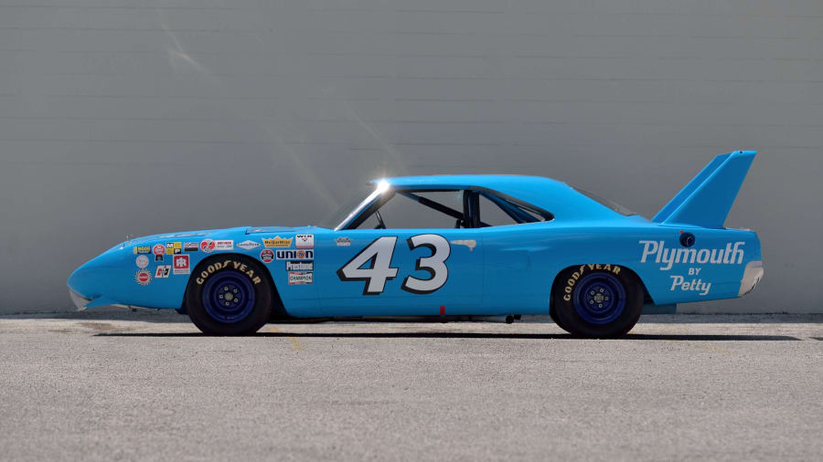 Take a ride in Richard Petty's 1970 Plymouth Superbird | FOX Sports