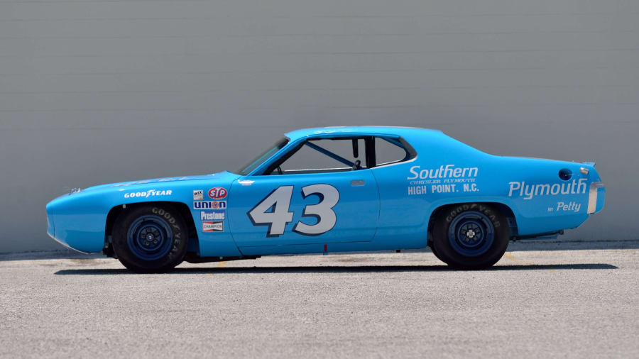 1971 Plymouth Road Runner Richard Petty NASCAR at Harrisburg 2019