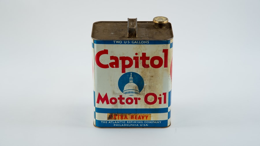 Capitol Motor Oil Can 2 Gallon for Sale at Auction - Mecum Auctions