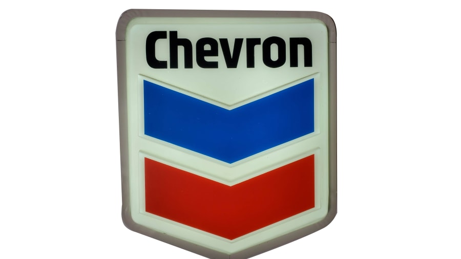 2005 Chevron Single Sided Embossed Plastic Light Up Sign At Indy Road   1839815 1 