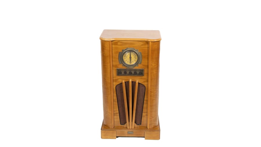 Crosley Wooden Radio for Sale at Auction Mecum Auctions