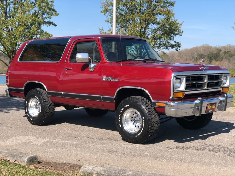 1988 Dodge Ramcharger at Indy 2019 as W23 - Mecum Auctions