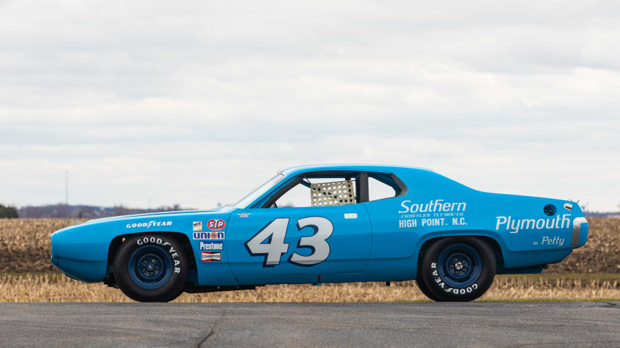 1971 Plymouth Road Runner Richard Petty NASCAR at Indy 2020 as K85