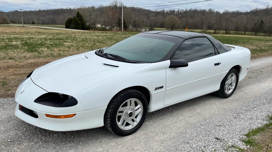 1995 camaro z28 white