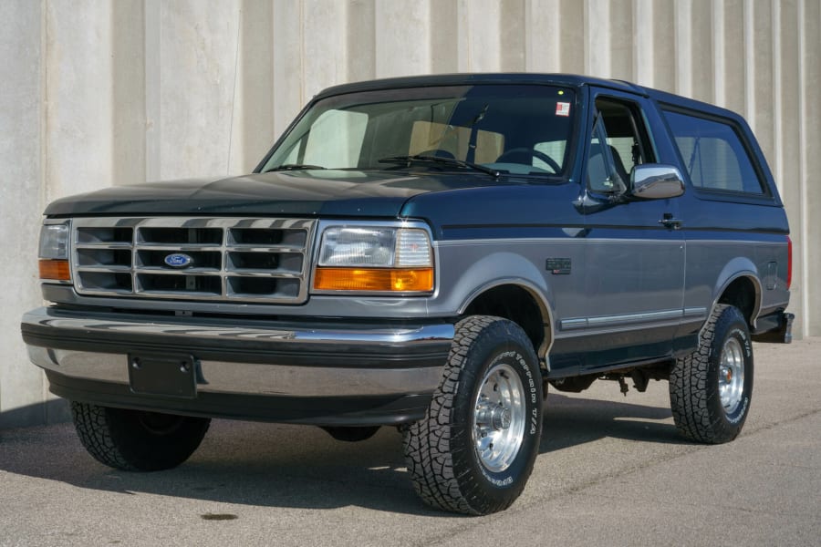 1994 Ford Bronco XLT for Sale at Auction Mecum Auctions