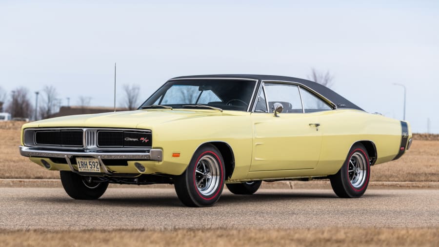 1969 Dodge Charger R/T at Indy 2022 as S262 - Mecum Auctions