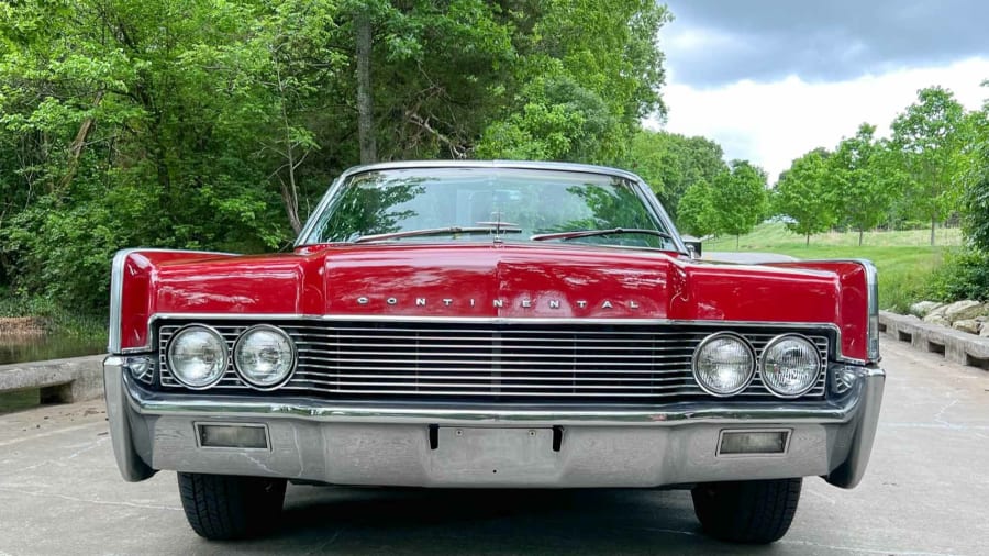 【レア本！希少】ThomasCook Continental Tible 1966 Lincoln Continental VIN: 6Y89G428311 - CLASSIC.COM