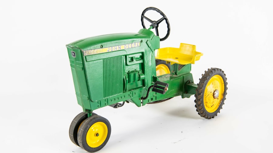 John deere 20 pedal best sale tractor