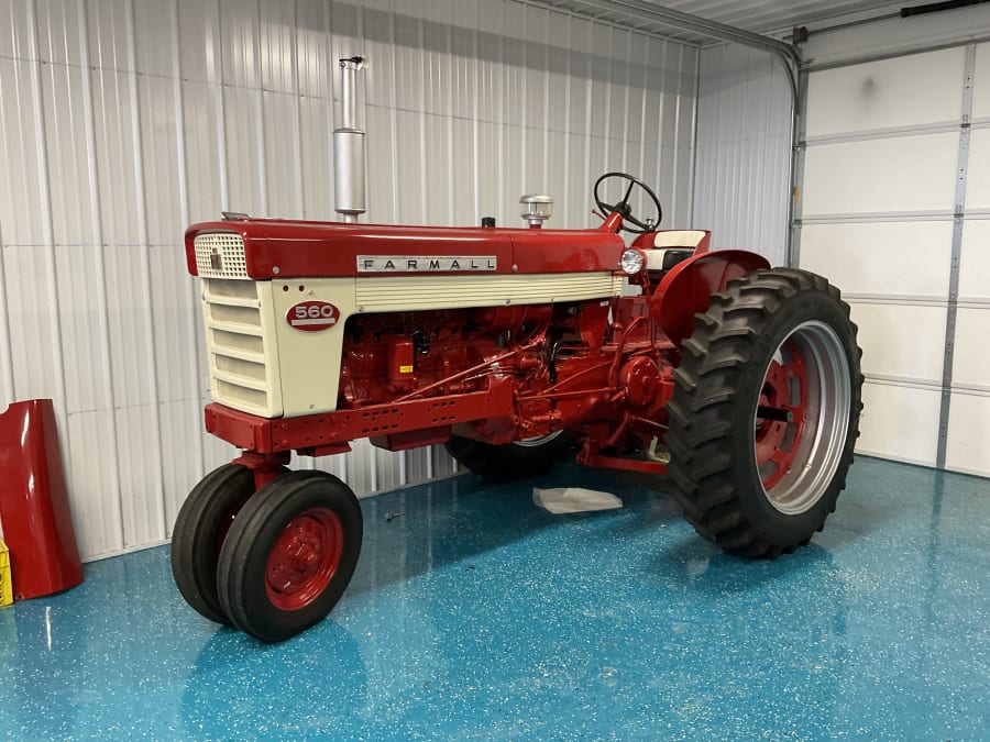Farmall 560 for Sale at Auction Mecum Auctions