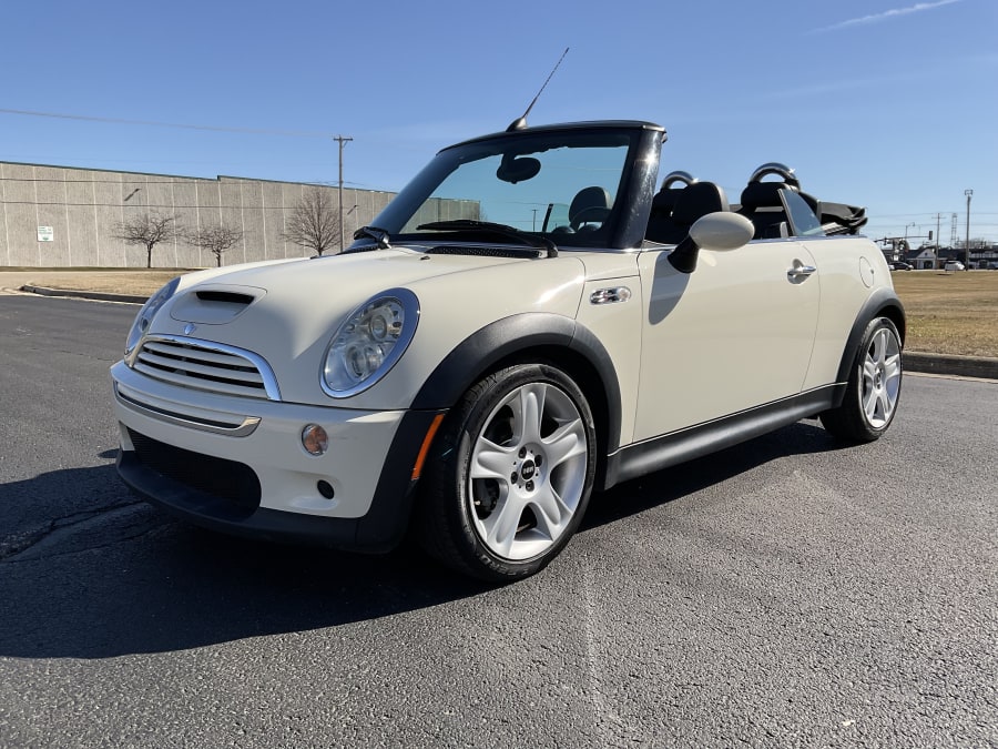 2007 Mini Cooper Convertible at Glendale 2023 as W146.1 - Mecum Auctions