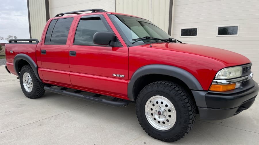 2004 Chevrolet S10 Pickup for Sale at Auction Mecum Auctions