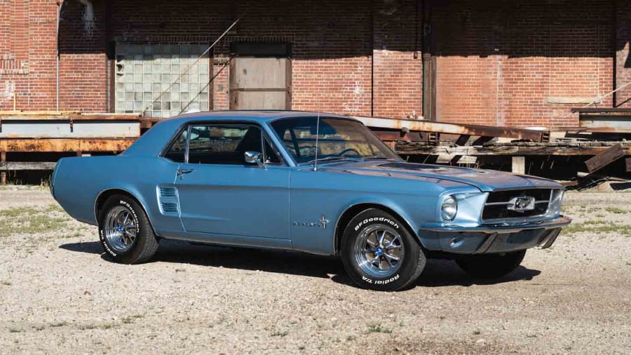 1967 mustang baby blue