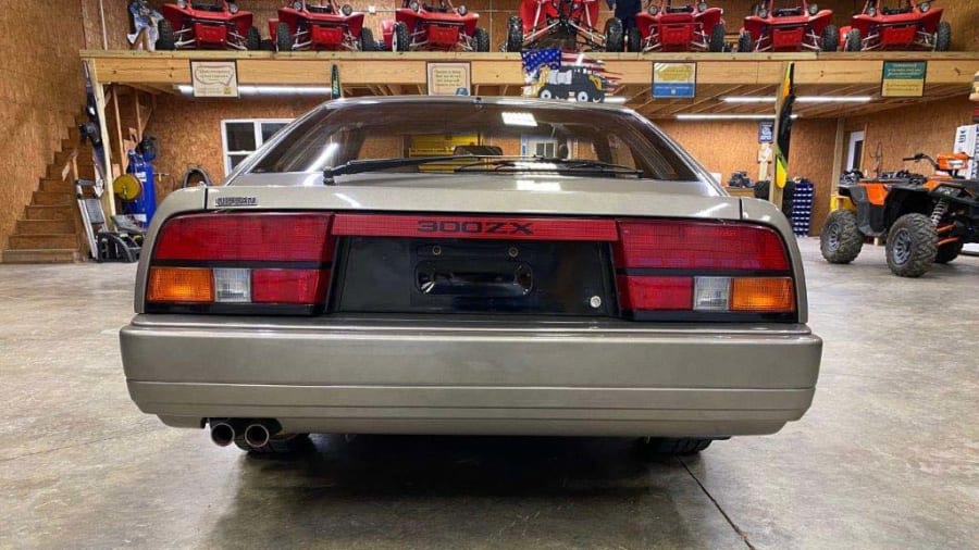 みーなっつ 1985 Nissan 300ZX 2+2 Coupe Chassis JN1HZ16S3FX057156