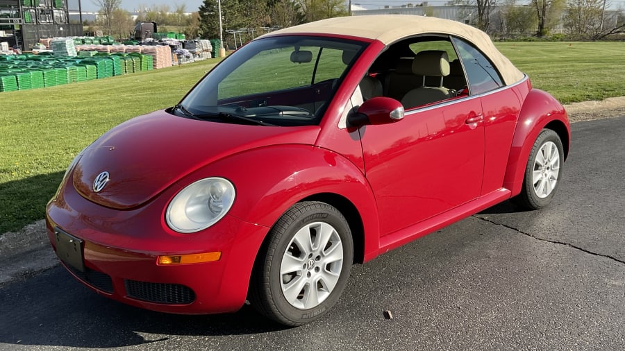 red vw beetle convertible