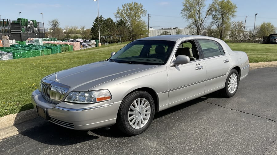 2003 Lincoln Town Car for Sale at Auction - Mecum Auctions