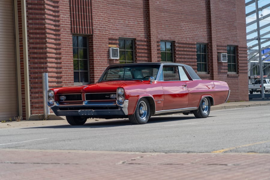 1964 Pontiac Grand Prix for sale on BaT Auctions - closed on August 18,  2021 (Lot #53,373)