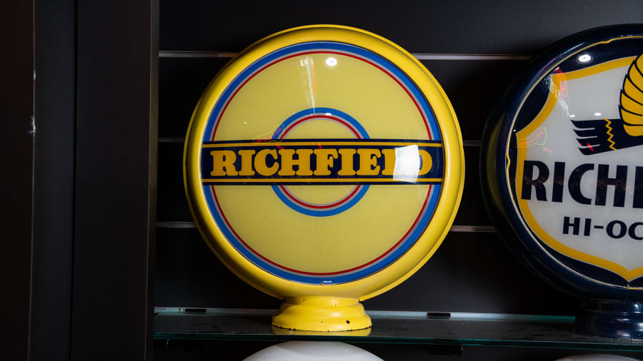 Richfield Globe at The World’s Largest Road Art Auction 2023 as S192