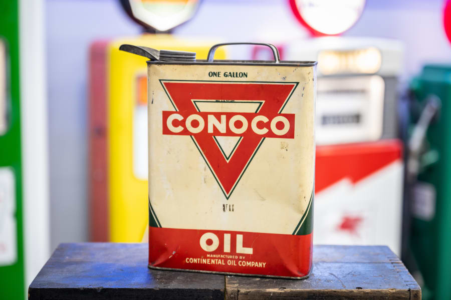 Conoco Oil 1Gallon Oil Can at The World’s Largest Road Art Auction