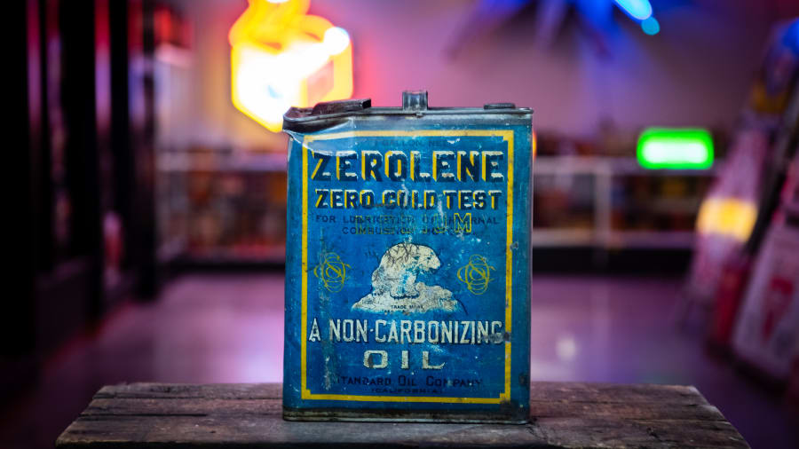 Zerolene Oil 1Gallon Oil Can for Sale at Auction Mecum Auctions