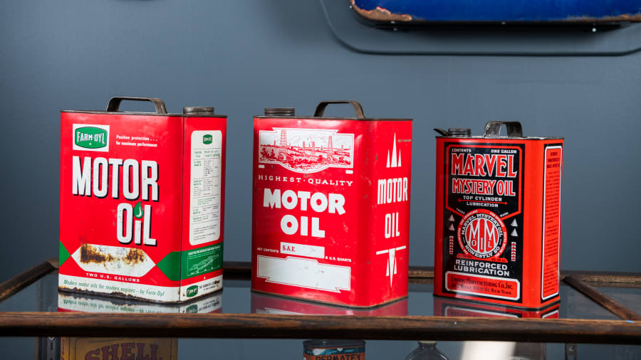 Assorted Oil Cans at The World's Largest Road Art Auction 2023 as U635 -  Mecum Auctions