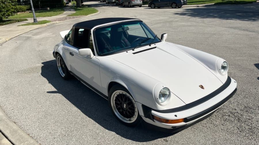 1985 Porsche 911 Carrera Targa image 1