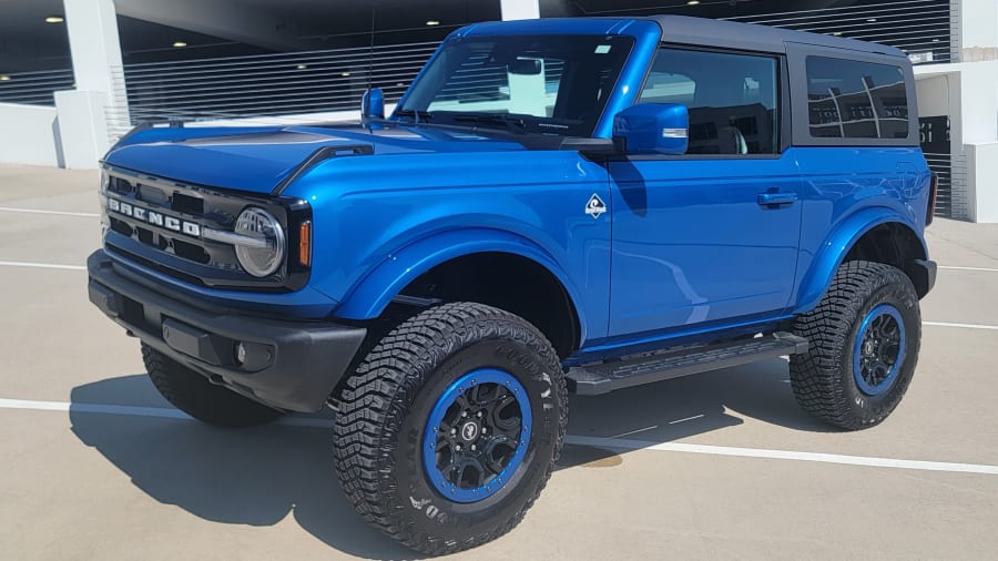 2023-ford-bronco-outer-banks-for-sale-at-auction-mecum-auctions