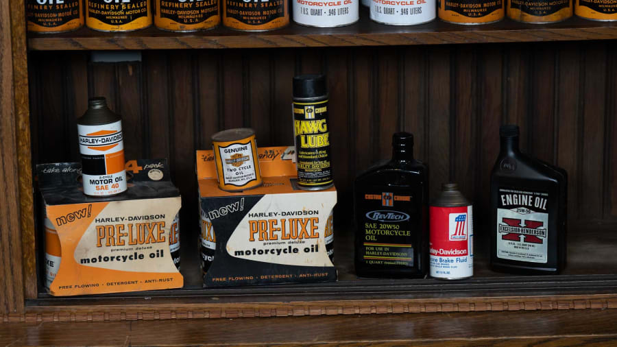 HarleyDavidson Oil Cans for Sale at Auction Mecum Auctions