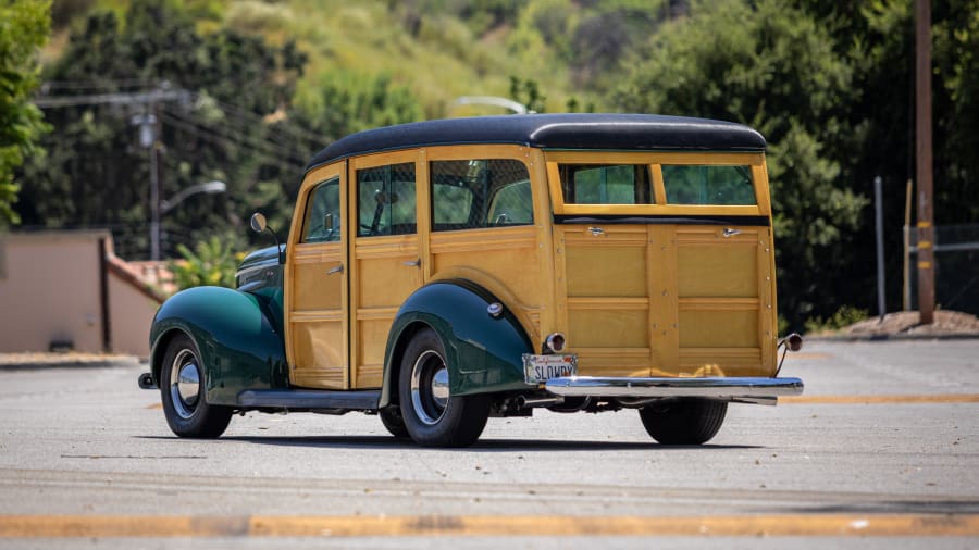 1940 Ford Deluxe Station Wagon For Sale At Auction - Mecum Auctions