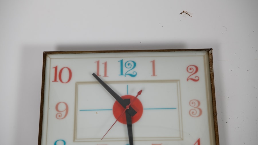 1970 Dr Pepper Lighted Pam Clock For Sale At Auction - Mecum Auctions