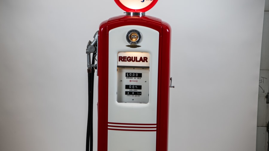Severn Gas Pumps, Antique gas pumps, classic gas pumps, vintage gas pumps,  reproduction gas pumps, 1950s gas pump, old gas pumps