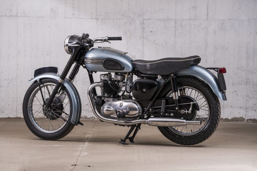 82年製·ビンテージ!TRITMPH “TRITMPH ON TOUR”黒　S 82年製·ビンテージ!TRITMPH “TRITMPH ON TOUR”黒 S トライアンフ