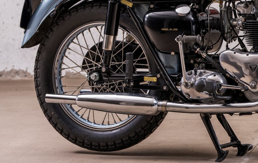 Triumph 別体5t 6t T110 ダブルシート程度良 Triumph 別体5t 6t T110 ダブルシート程度良