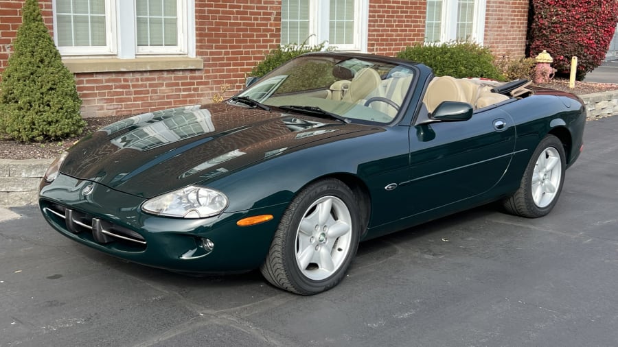 1999 Jaguar XK8
