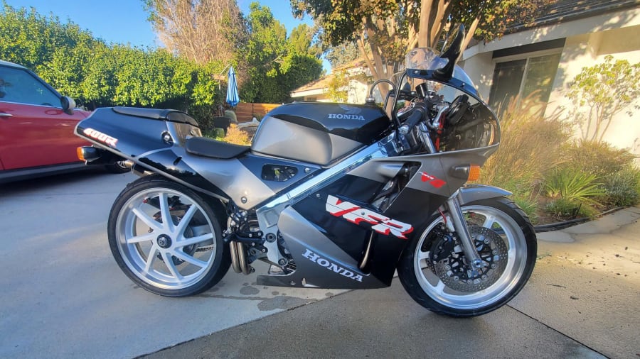 1989 Honda VFR400R NC30 for Sale at Auction - Mecum Auctions