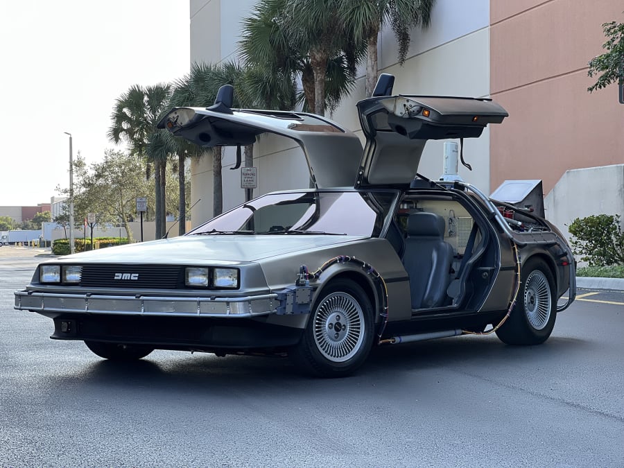 1982 DeLorean DMC-12
