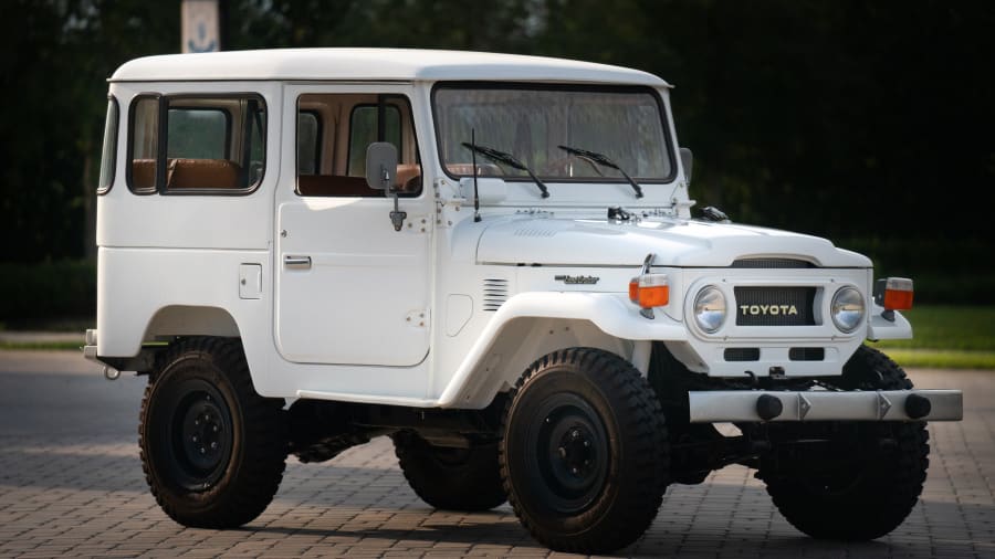 1977 Toyota FJ-40 Land Cruiser