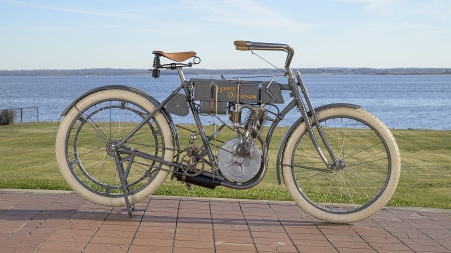 Sold for $935,000: 1908 Harley-Davidson Strap Tank! – BikeBound