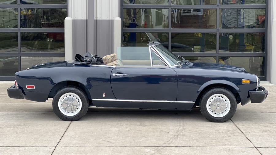 1976 Fiat 124 Spider For Sale At Auction - Mecum Auctions