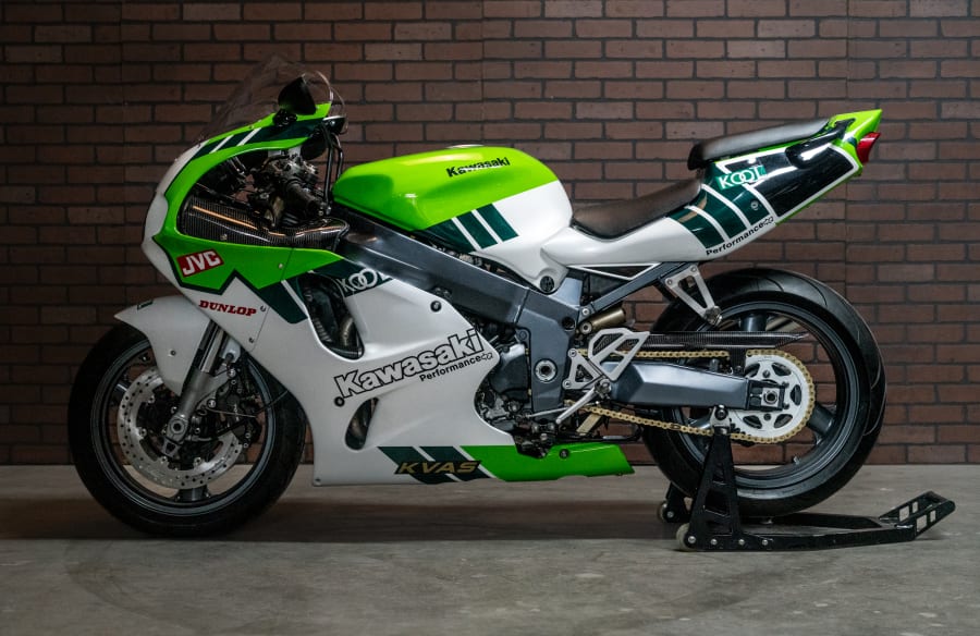 2001 Kawasaki ZX-7R For Sale At Auction - Mecum Auctions