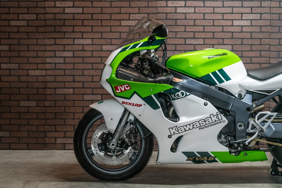 2001 Kawasaki ZX-7R for Sale at Auction - Mecum Auctions