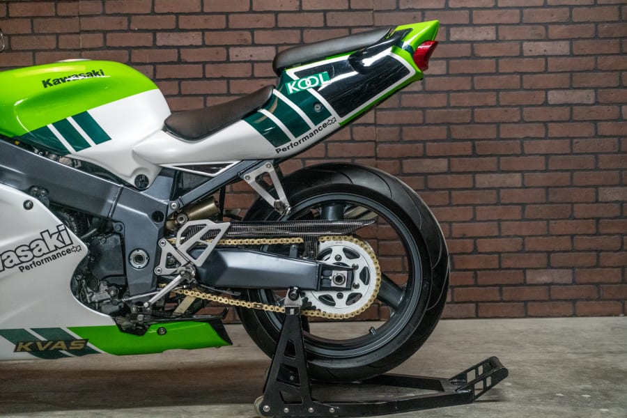 2001 Kawasaki ZX-7R For Sale At Auction - Mecum Auctions