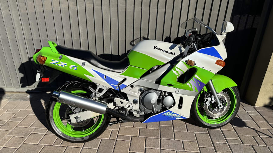 1994 Kawasaki Ninja 600 for Sale at Auction - Mecum Auctions