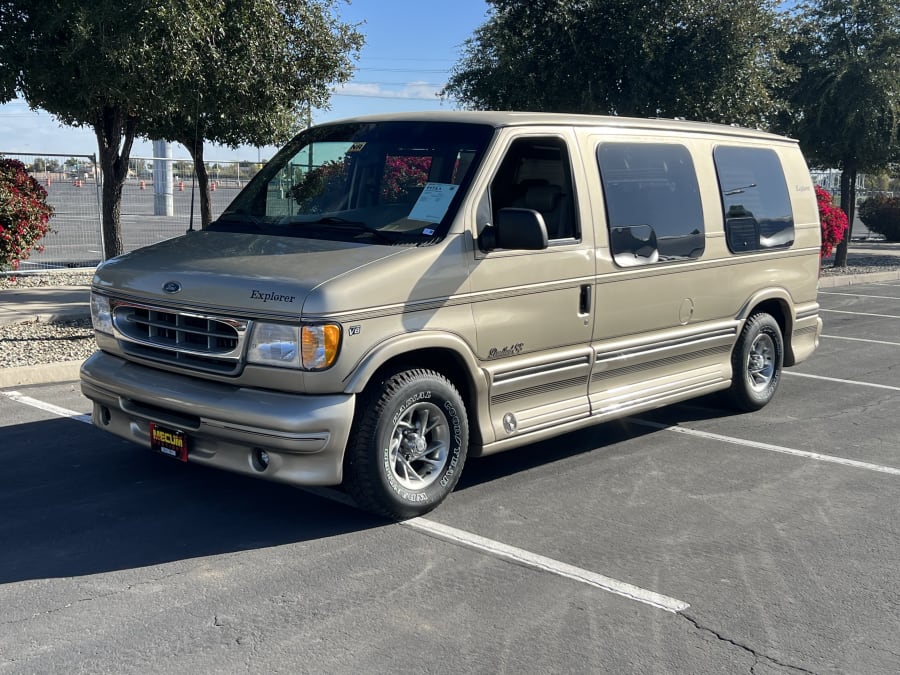 2000 Ford E150 Explorer Limited SE Van for Sale at Auction Mecum