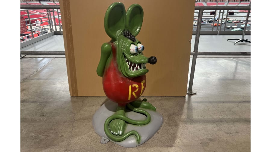 Rat Fink Statue For Sale At Auction - Mecum Auctions Rat Fink Statue For Sale At Auction - Mecum Auctions