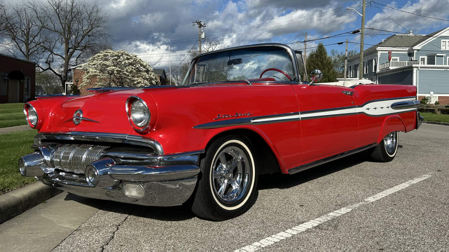 1957 Pontiac Star Chief