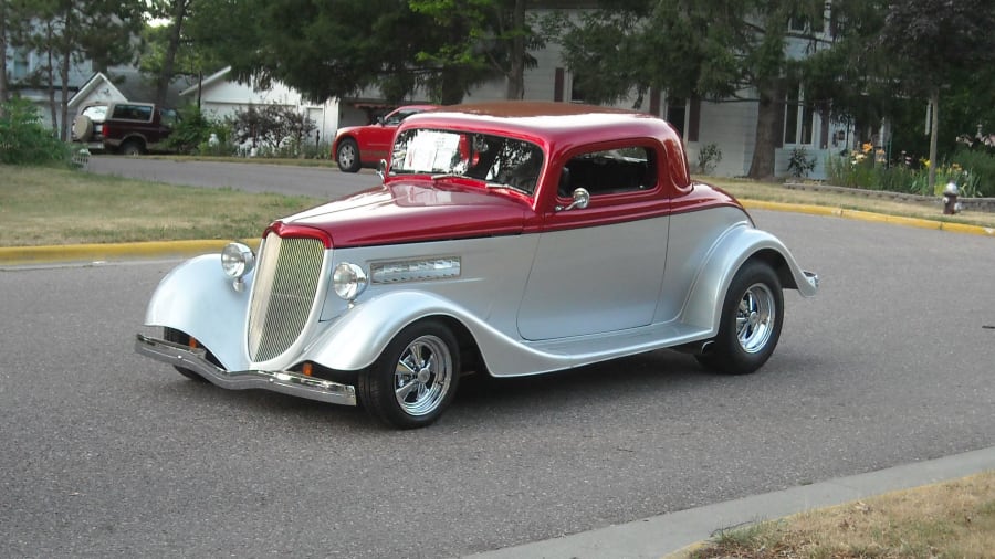 1934 Ford Custom