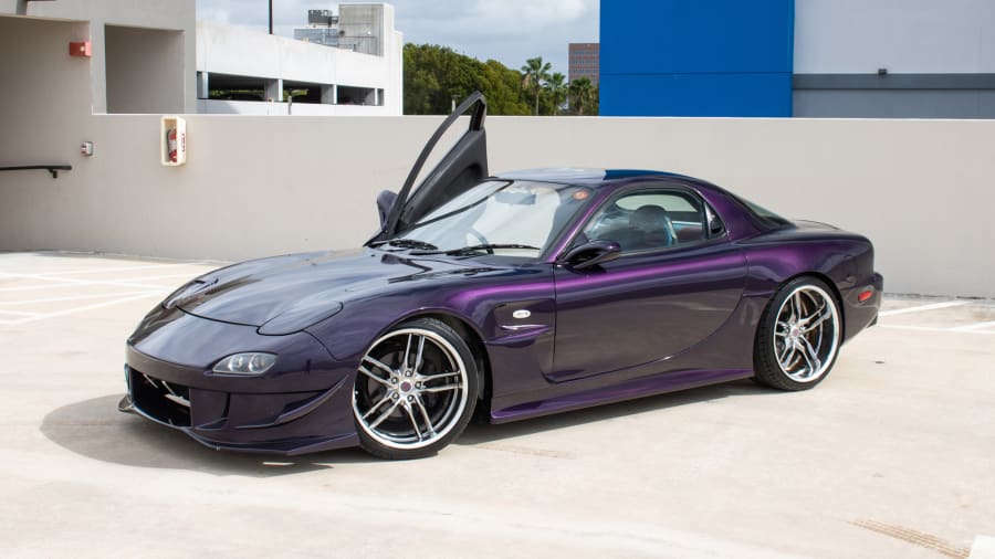 Auto Art RX-7　MAZDA 1995 Mazda RX-7 For Sale At Auction - Mecum Auctions