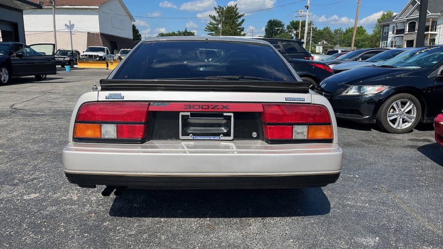 marurun728ページ 1984 Nissan 300ZX Turbo 50th Anniversary 5-Speed VIN