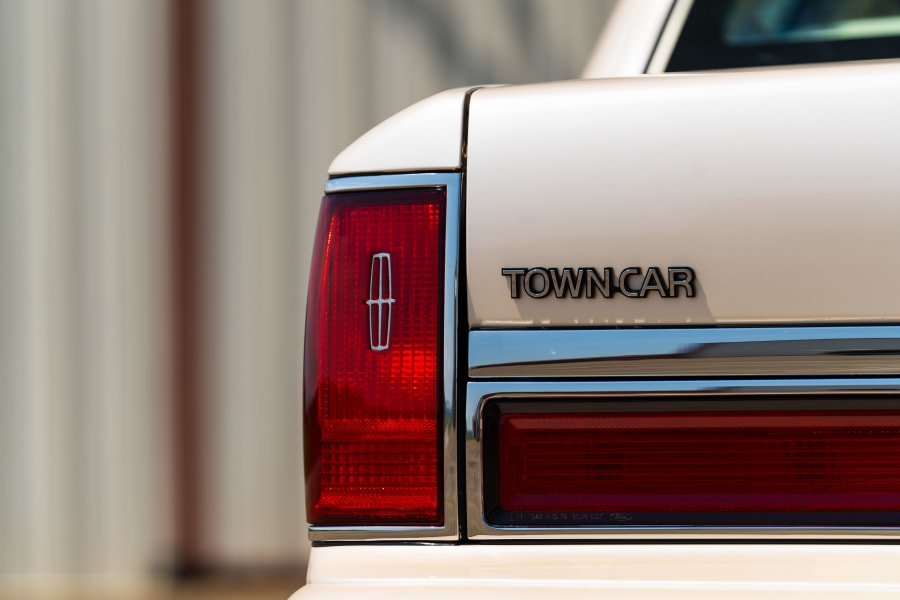 1995 Lincoln Town Car Cartier Sedan For Sale At Auction